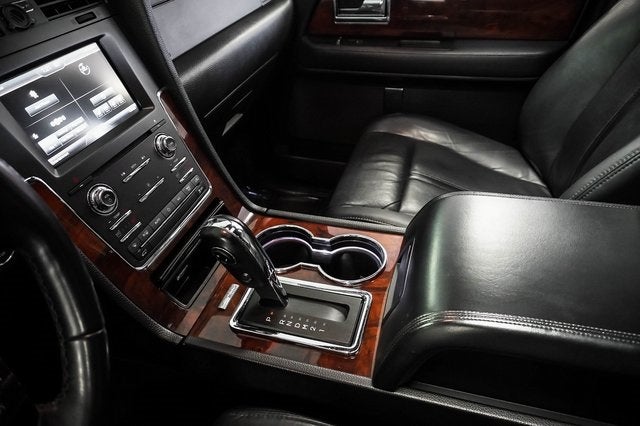 2015 Lincoln Navigator 2WD 4dr