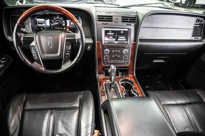 2015 Lincoln Navigator 2WD 4dr