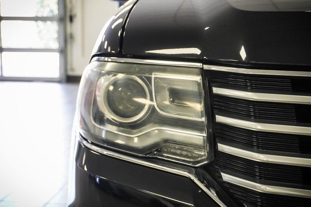 2015 Lincoln Navigator 2WD 4dr