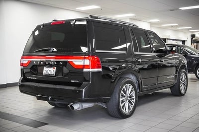 2015 Lincoln Navigator 2WD 4dr