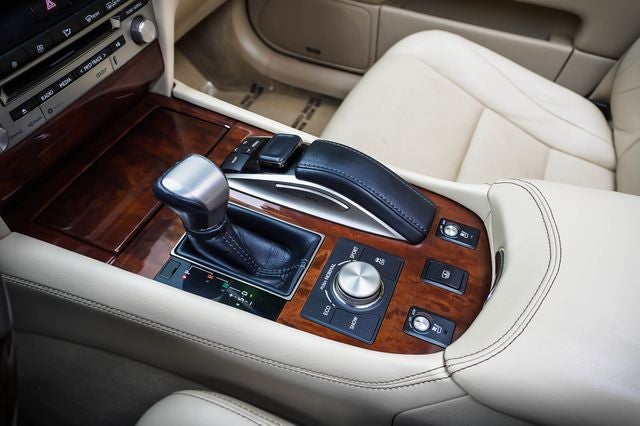 2017 Lexus LS 460