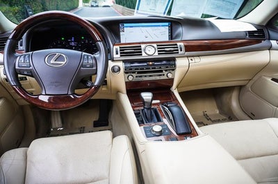 2017 Lexus LS 460