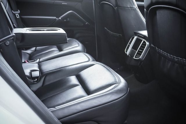 2017 Porsche Cayenne Platinum Edition