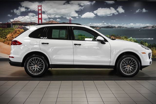 2017 Porsche Cayenne Platinum Edition