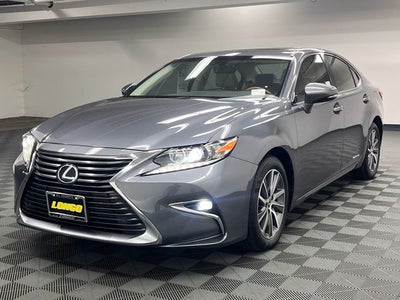2016 Lexus ES 300h