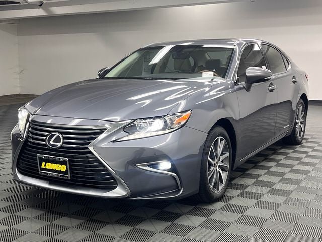 2016 Lexus ES 300h