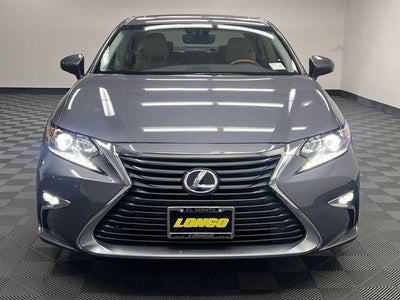 2016 Lexus ES 300h