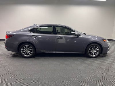 2016 Lexus ES 300h
