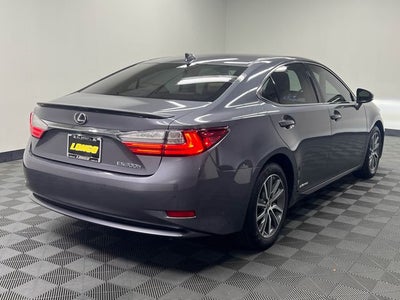 2016 Lexus ES 300h