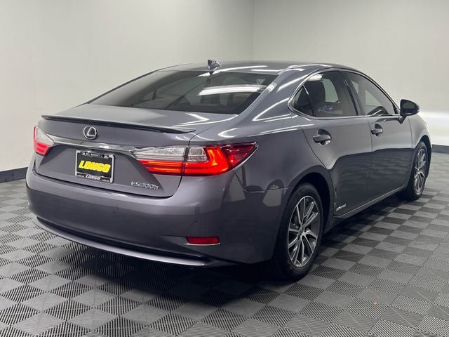 2016 Lexus ES 300h