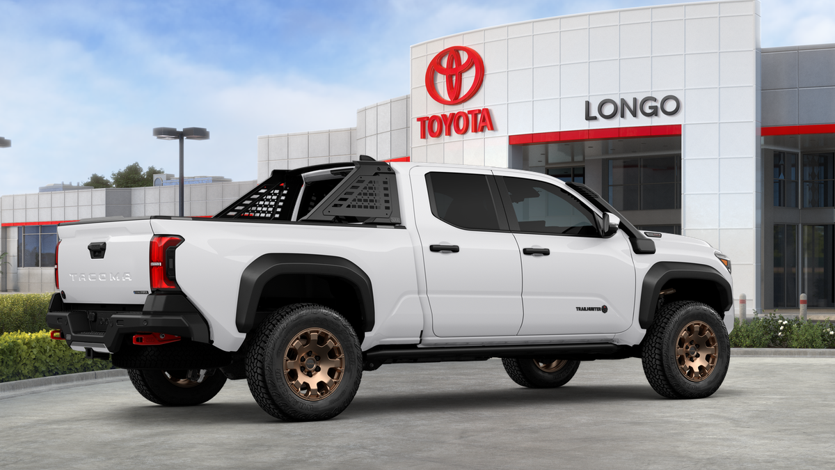 2026 Toyota Tacoma i-FORCE MAX Tacoma Trailhunter