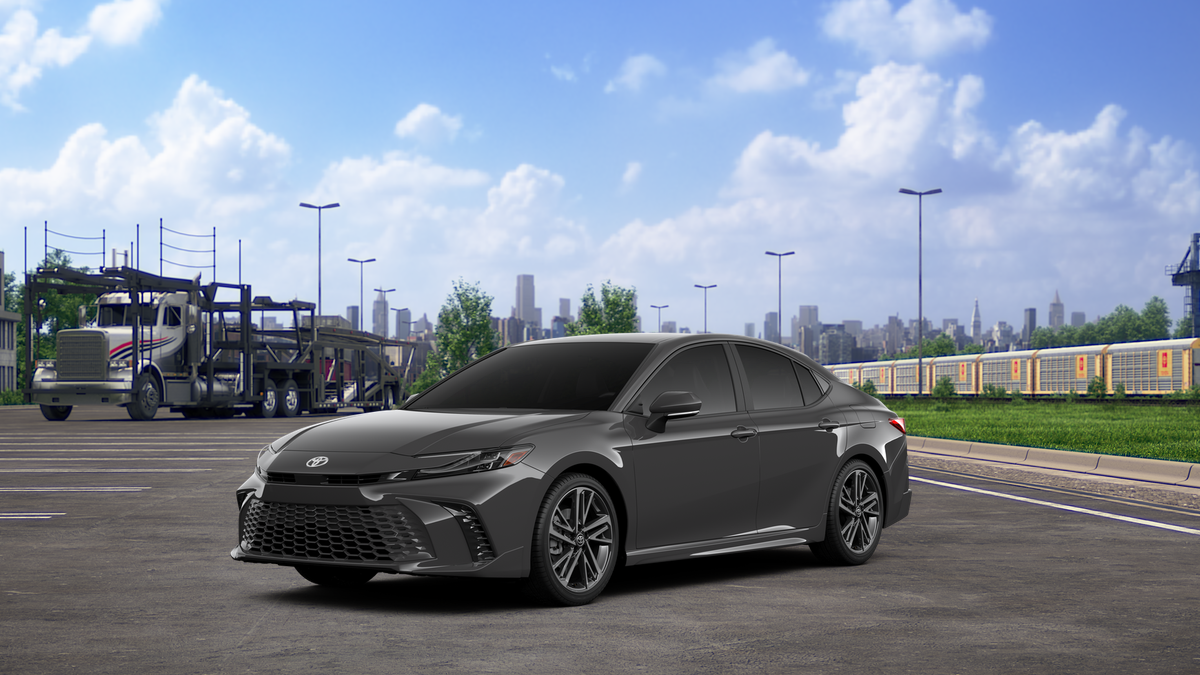 2026 Toyota Camry XSE Hybrid's photo