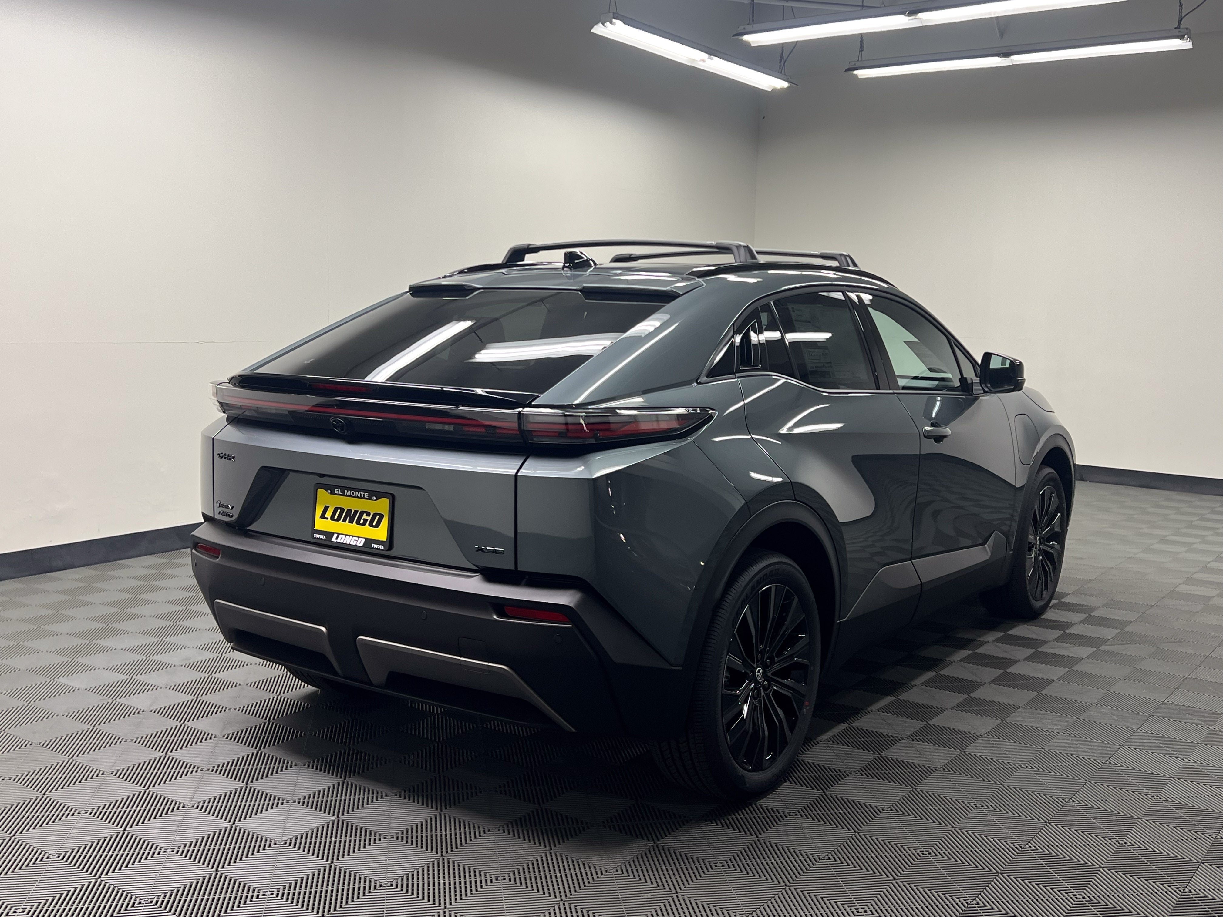 2026 Toyota C-HR XSE
