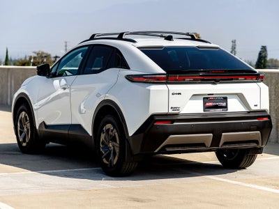 2026 Toyota C-HR SE
