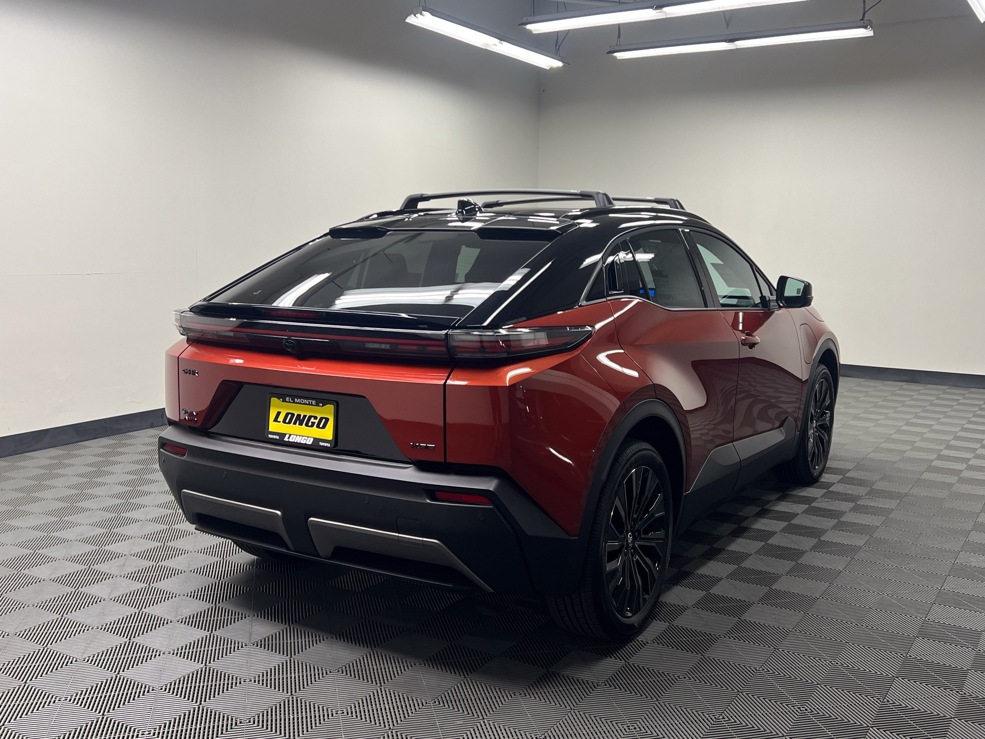 2026 Toyota C-HR XSE
