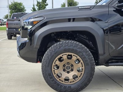 2026 Toyota Tacoma i-FORCE MAX Tacoma Trailhunter