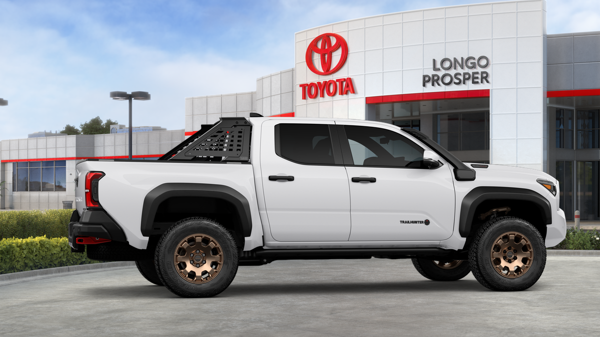 2026 Toyota Tacoma i-FORCE MAX Tacoma Trailhunter