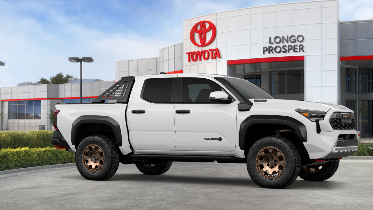 2026 Toyota Tacoma i-FORCE MAX Tacoma Trailhunter