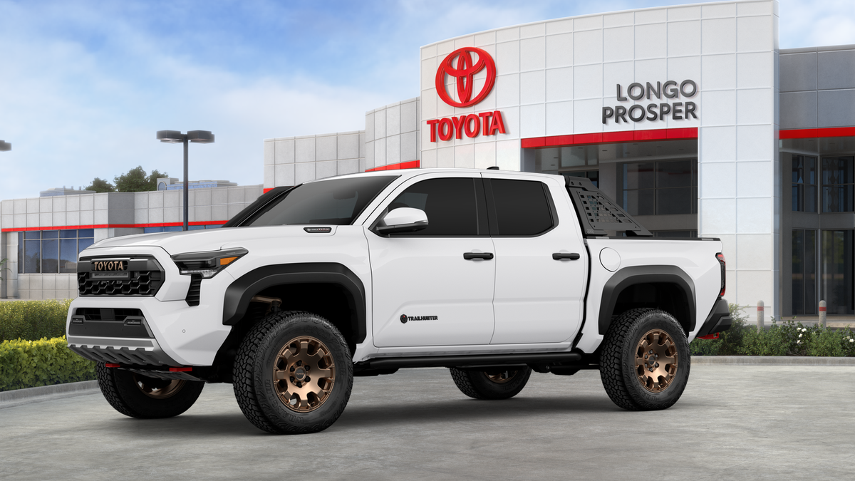 2026 Toyota Tacoma i-FORCE MAX Tacoma Trailhunter