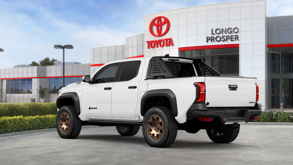2026 Toyota Tacoma i-FORCE MAX Tacoma Trailhunter