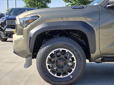 2026 Toyota Tacoma i-FORCE MAX Tacoma TRD Off-Road