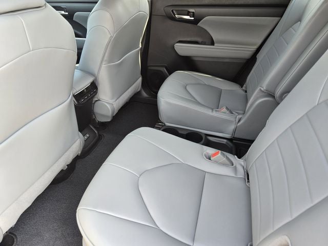 2026 Toyota Highlander Hybrid XLE