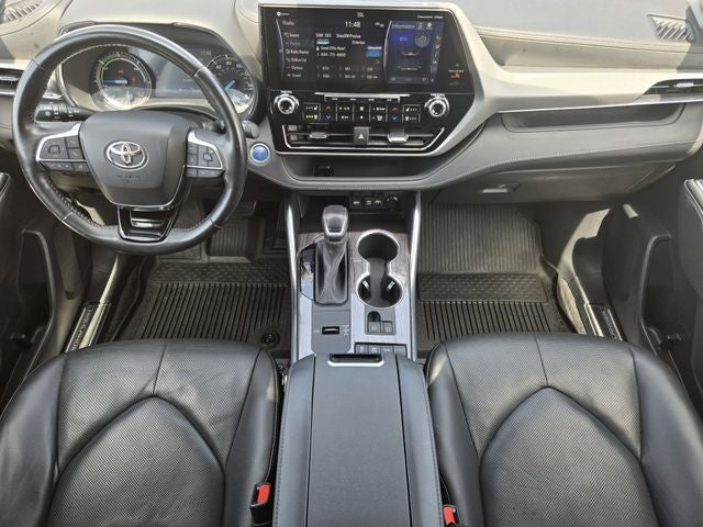 2021 Toyota Highlander Hybrid Platinum