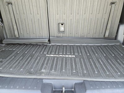 2021 Toyota Highlander Hybrid Platinum