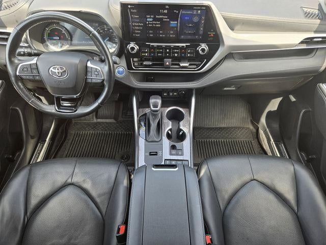 2021 Toyota Highlander Hybrid Platinum