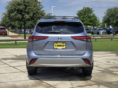 2021 Toyota Highlander Hybrid Platinum