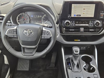 2024 Toyota Highlander XLE