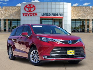 2024 Toyota Sienna XLE 8 Passenger