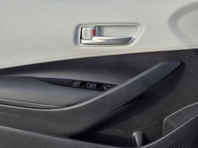 2022 Toyota Corolla Hatchback SE