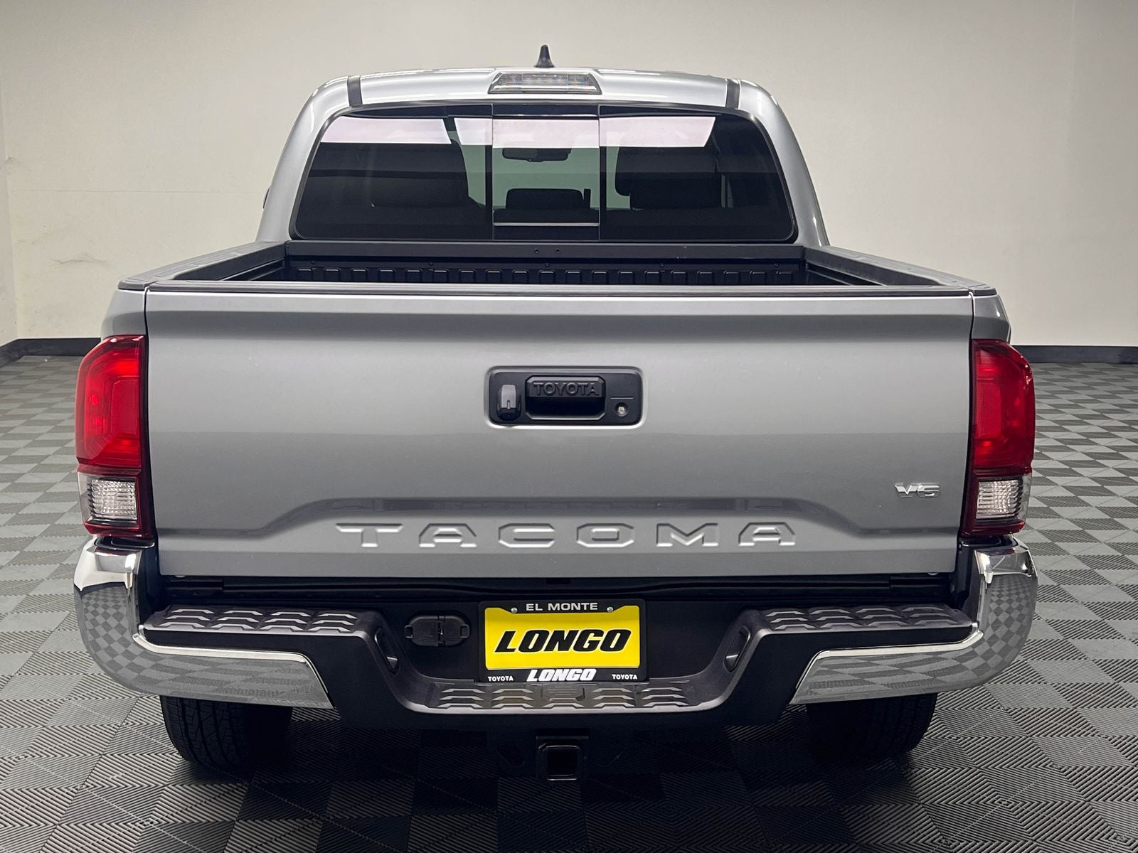 2022 Toyota Tacoma SR5 RWD