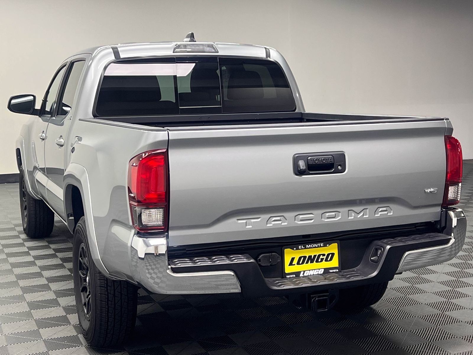 2022 Toyota Tacoma SR5 RWD