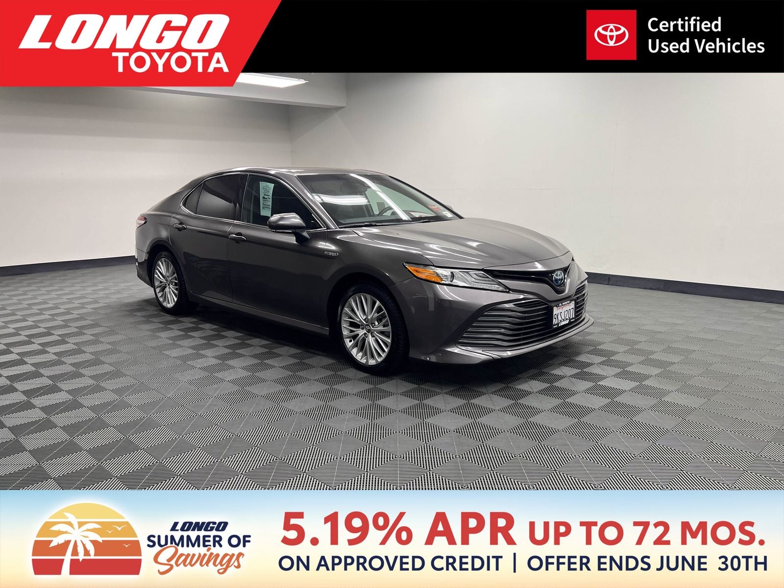 2020 Toyota Camry Hybrid XLE