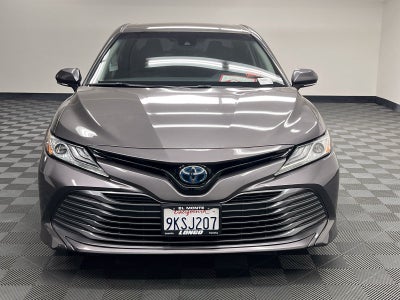2020 Toyota Camry Hybrid XLE