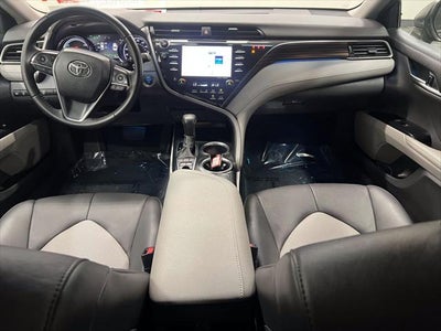 2020 Toyota Camry Hybrid XLE