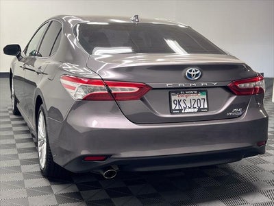 2020 Toyota Camry Hybrid XLE