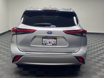 2023 Toyota Highlander Hybrid Platinum