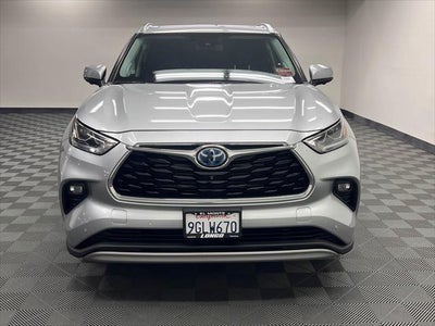 2023 Toyota Highlander Hybrid Platinum