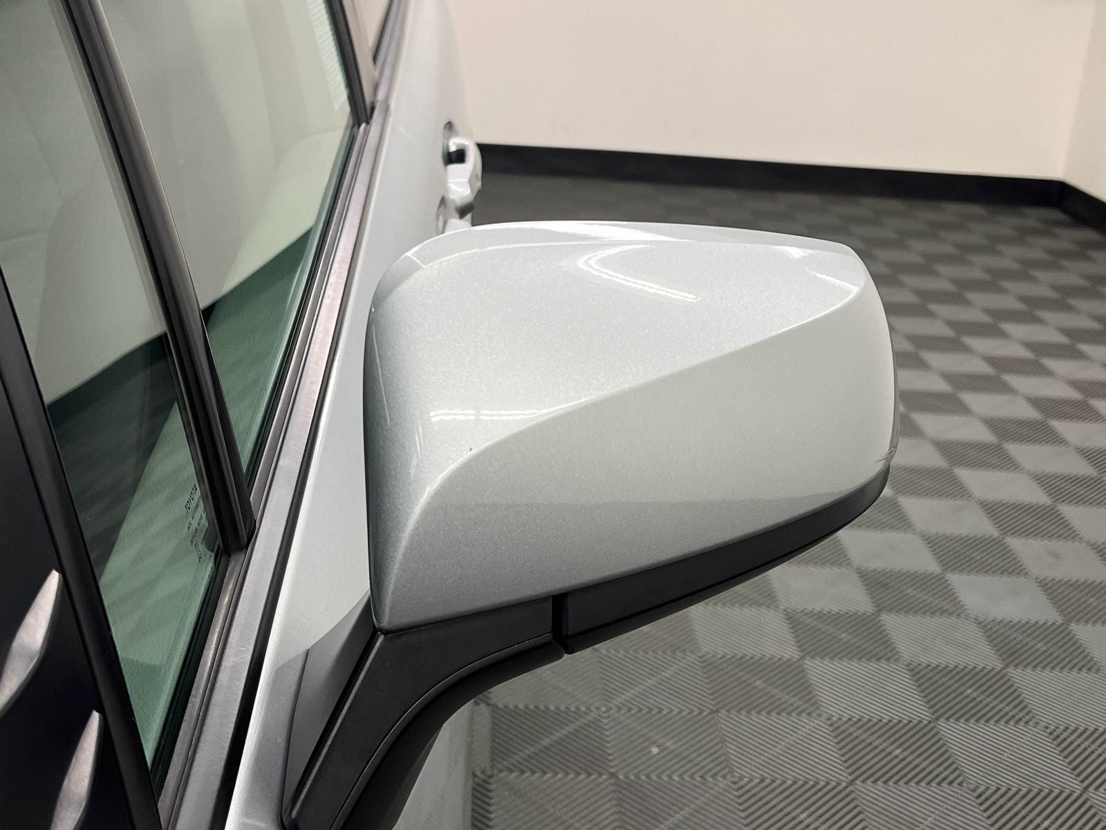 2021 Toyota Sienna LE 8 Passenger