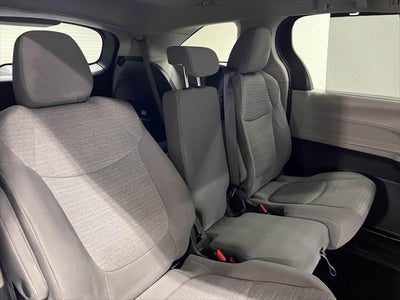 2021 Toyota Sienna LE 8 Passenger