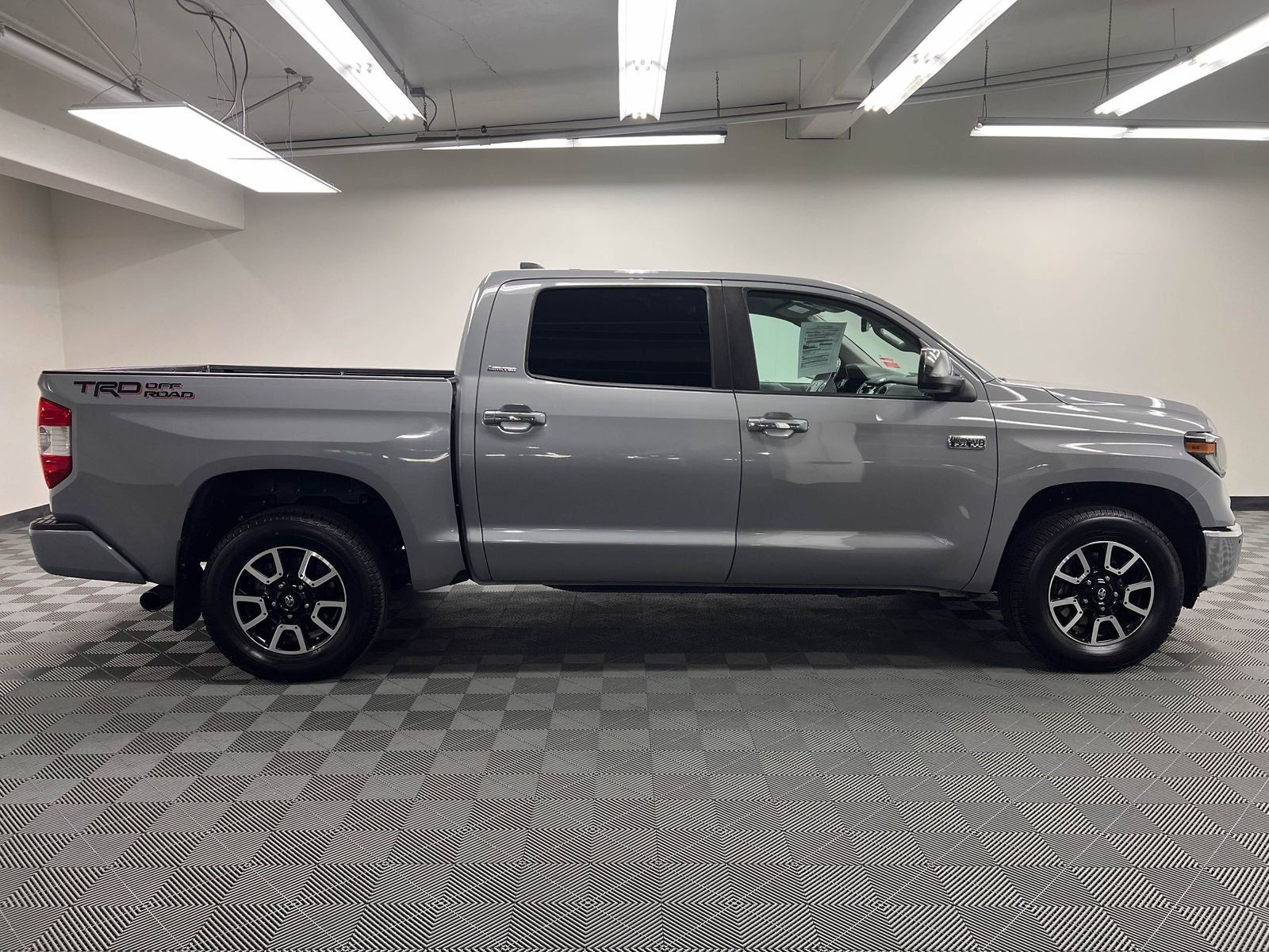 2020 Toyota Tundra Limited RWD