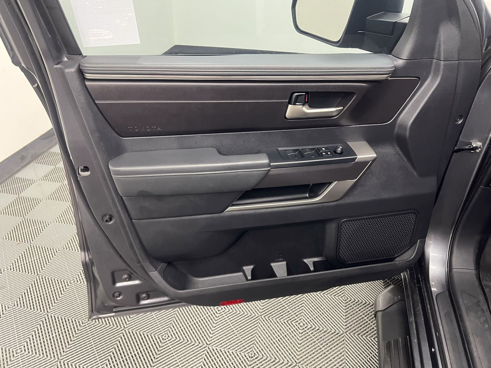 2023 Toyota Tundra SR5 4WD