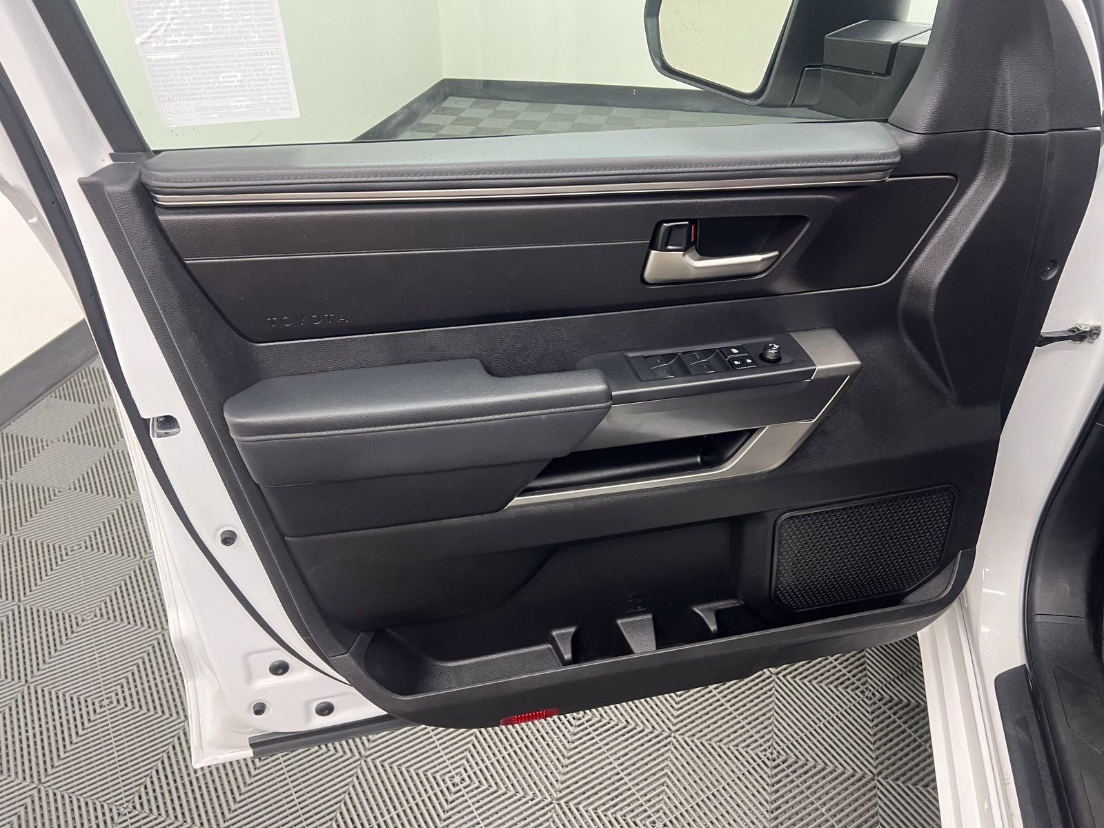 2023 Toyota Tundra SR5 4WD