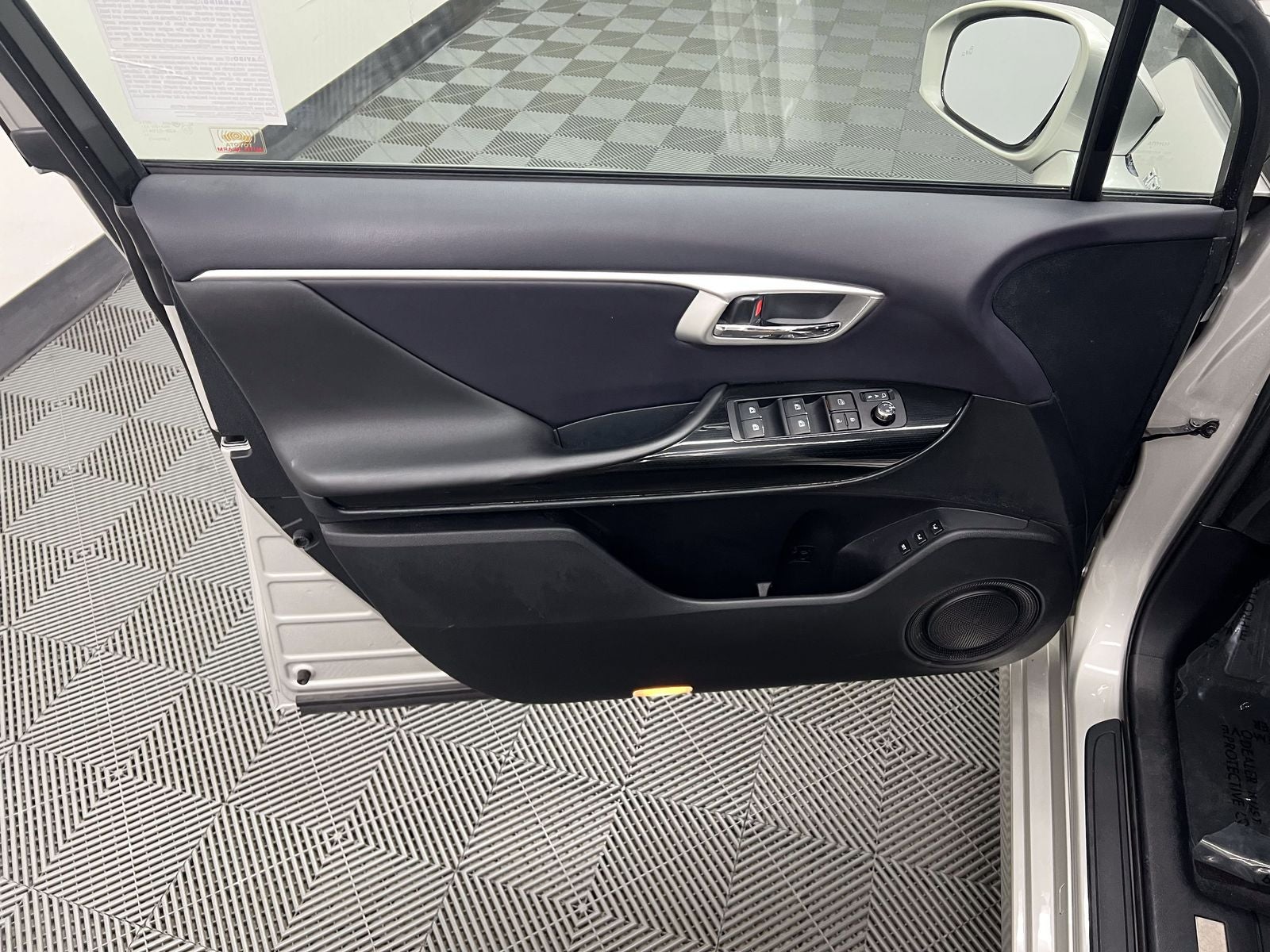 2020 Toyota Mirai Base