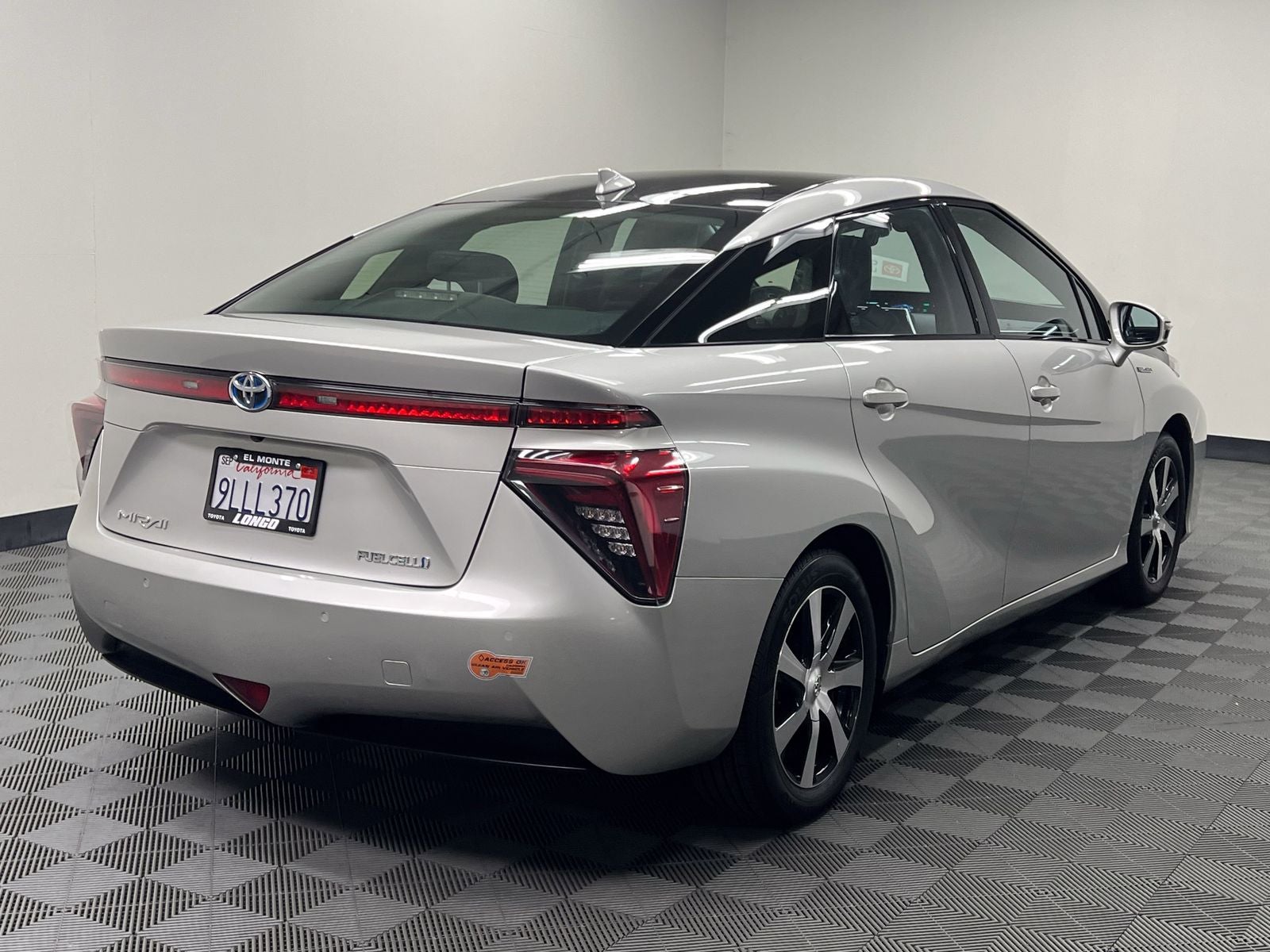 2020 Toyota Mirai Base