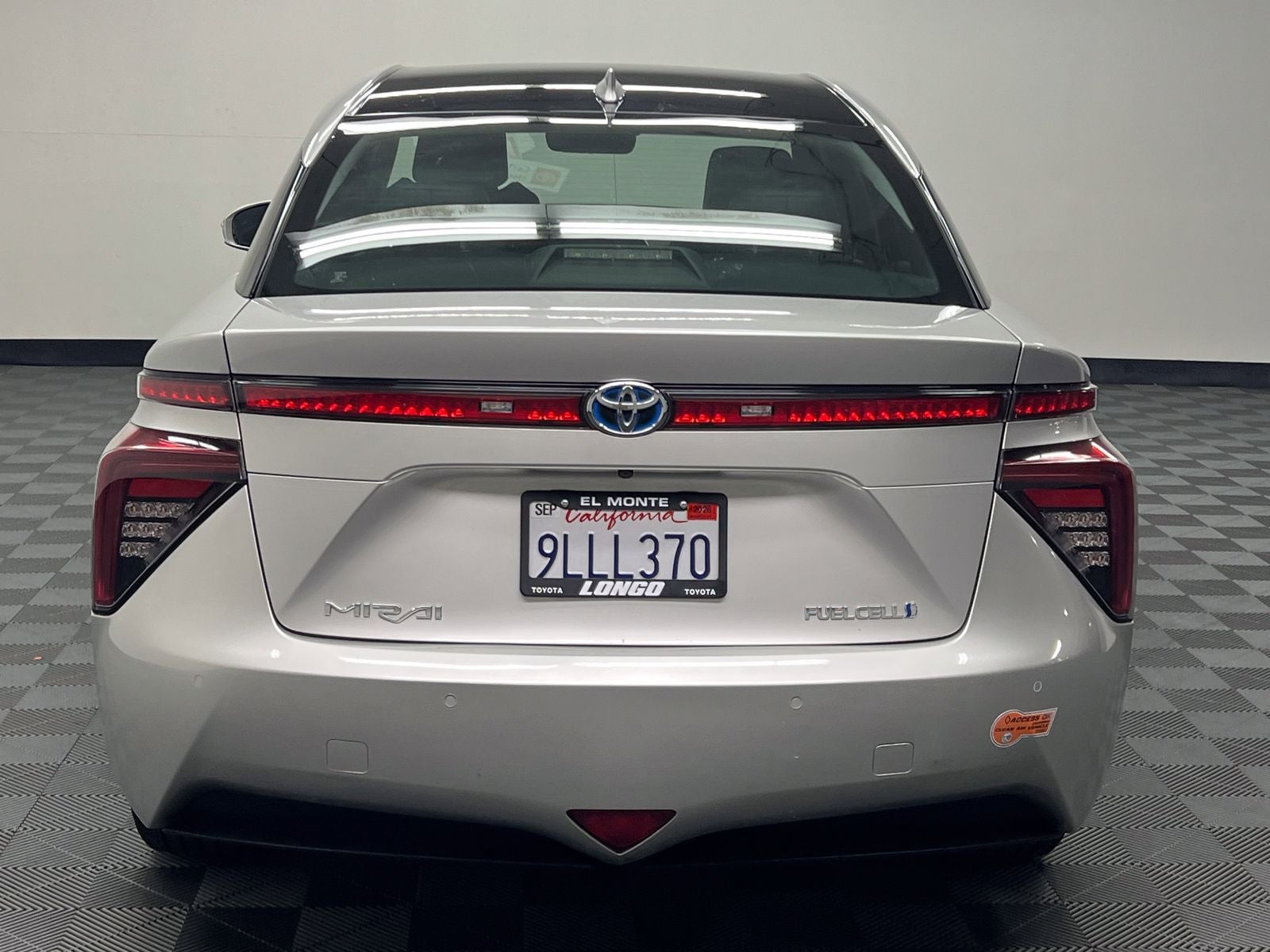 2020 Toyota Mirai Base
