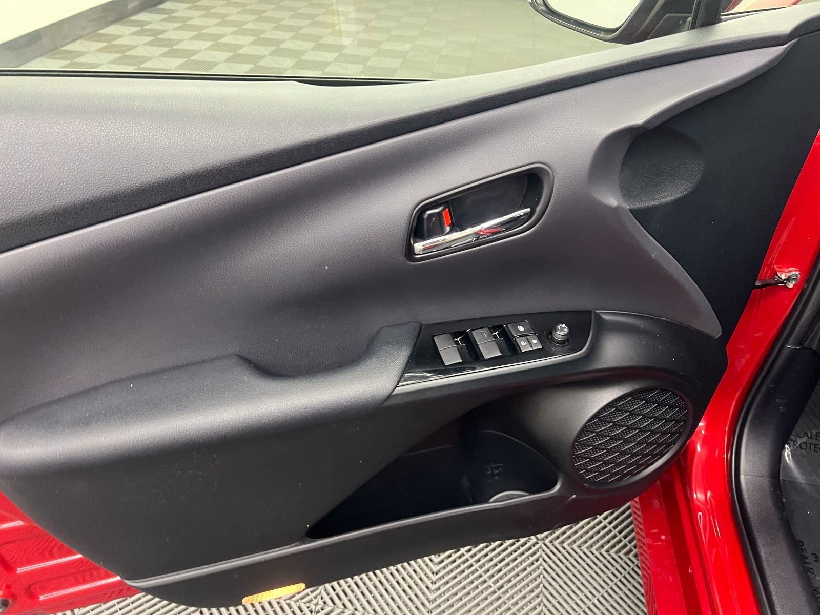 2021 Toyota Prius L